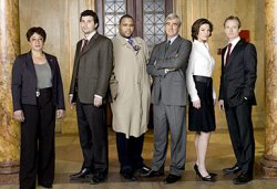 Suivez la série New York District / New York Police Judiciaire en streaming en VF et en VOSTFR